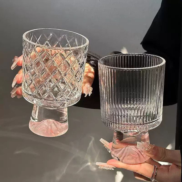 دسرخوری پایه کوه یخی